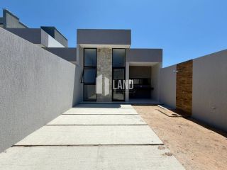LINDA CASA EM RUA PRIVATIVA NO EDSON QUEIROZ, COM 3 SUÍTES E 2 VAGAS DE GARAGEM.