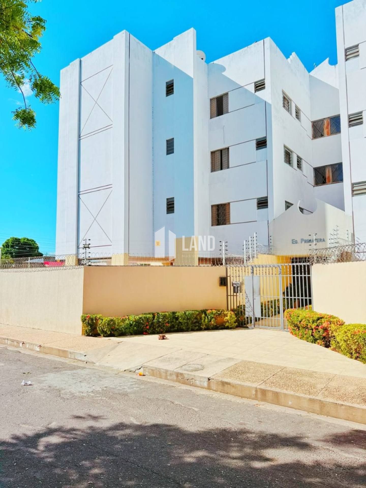 Apartamento de 109m², com 3 quartos (1 suíte), no bairro Centro em Teresina.