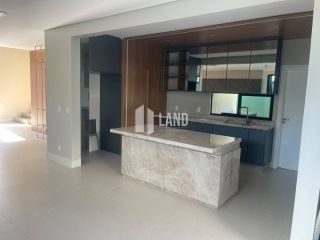 CASA DE ALTO PADRÃO NA CIDADE ALPHA - 350m² - R$ 3.000.000,00