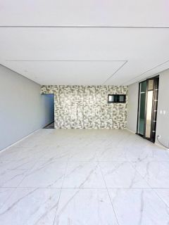 Casa com 3 quartos, sendo 1 suíte reversível e 1 suíte master no bairro Parque Piauí Timon
