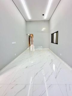 Casa com 3 quartos, sendo 1 suíte reversível e 1 suíte master no bairro Parque Piauí Timon