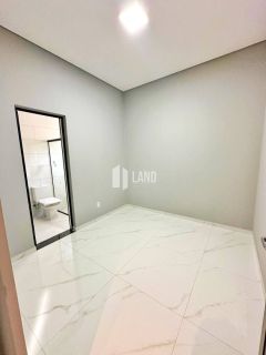 Casa com 3 quartos, sendo 1 suíte reversível e 1 suíte master no bairro Parque Piauí Timon