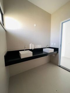 Casa pronta para orar com 3 quartos 3 suítes 2 vagas no bairro Coite em Eusébio