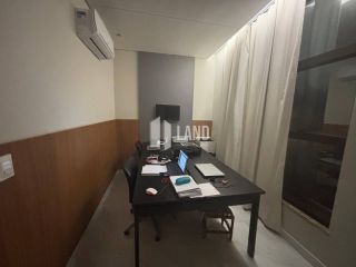 CASA PLANA DE ALTO PADRÃO A VENDA - PORTEIRA FECHADA - 226m² - POR R$ 1.500.000,00