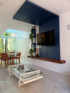 CASA DE ESQUINA ALTO PADRÃO COM 4 SUÍTES - CONDOMÍNIO MARBELLA