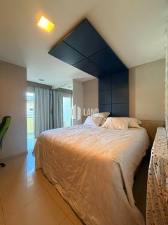 CASA DE ESQUINA ALTO PADRÃO COM 4 SUÍTES - CONDOMÍNIO MARBELLA