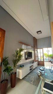 CASA A VENDA NO COND. QUINTAS DO LAGO - R$ 1.900.000,00