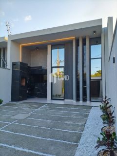 Casa Para Vender com 3 quartos 3 suítes no bairro Sapiranga em Fortaleza