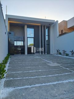 Casa Para Vender com 3 quartos 3 suítes no bairro Sapiranga em Fortaleza