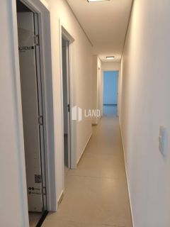 Casa Para Vender com 3 quartos 3 suítes no bairro Sapiranga em Fortaleza