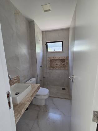 Casa Para Vender no AZUR com 4 Suítes + Escritório (ou Suíte no Térreo)