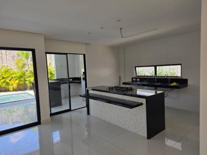 Casa Para Vender no AZUR com 4 Suítes + Escritório (ou Suíte no Térreo)