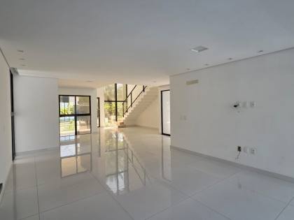Casa Para Vender no AZUR com 4 Suítes + Escritório (ou Suíte no Térreo)