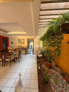 *CASA DUPLEX À VENDA | SANTA ISABEL | 272 m² DE ÁREA CONSTRUÍDA | R$ 750.000,00*