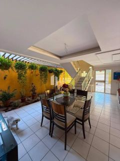 *CASA DUPLEX À VENDA | SANTA ISABEL | 272 m² DE ÁREA CONSTRUÍDA | R$ 750.000,00*