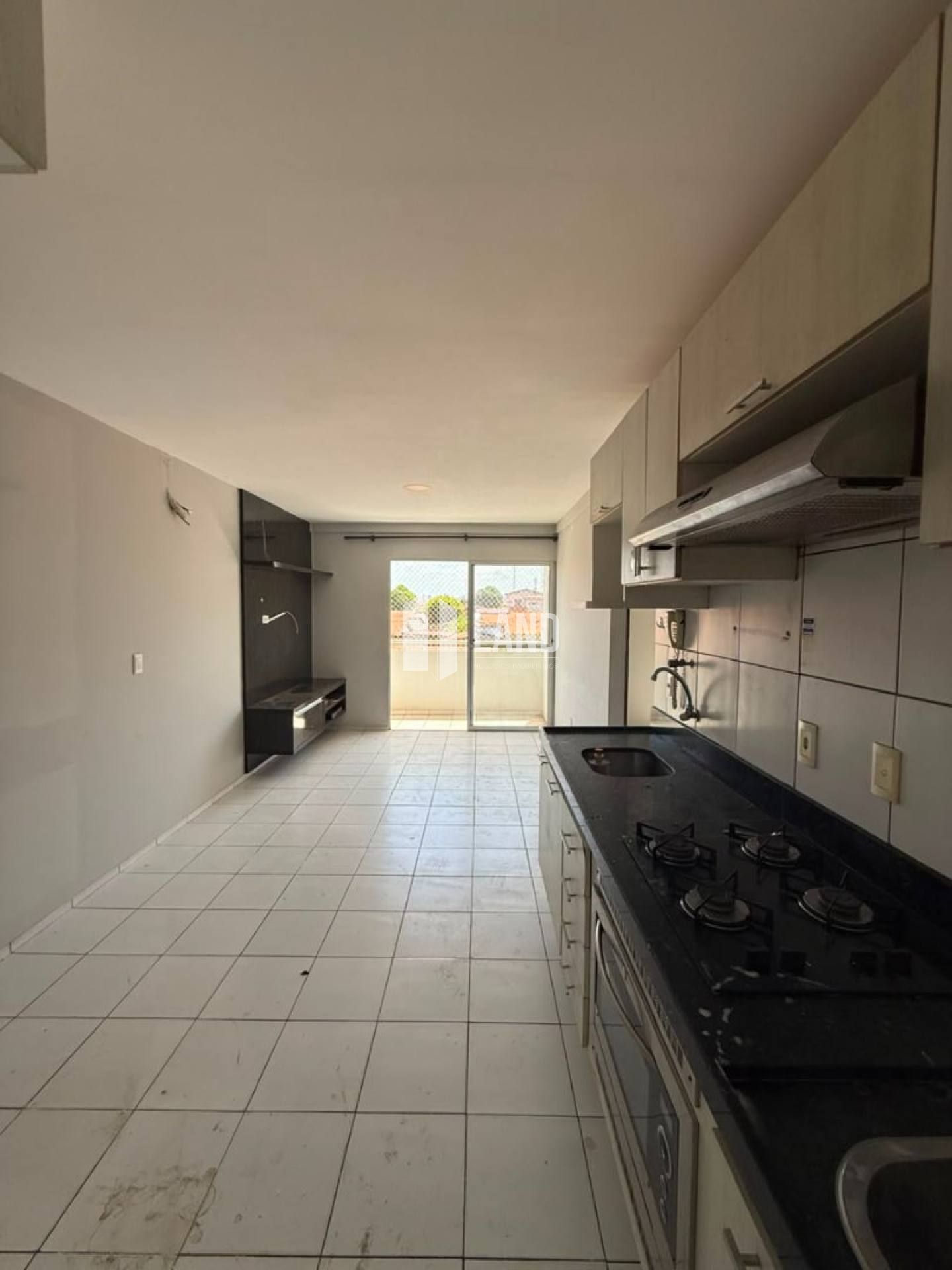 APARTAMENTO À VENDA | CONDOMÍNIO CELSO PINHEIRO | CRISTO REI | R$ 290.000,00