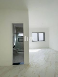CASA PLANA 3 SUÍTES E 3 VAGAS DE GARAGEM - LAGOA REDONDA
