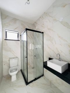 CASA PLANA 3 SUÍTES E 3 VAGAS DE GARAGEM - LAGOA REDONDA