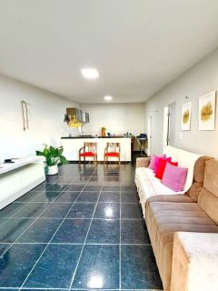 Casa em Timon com 5 quartos, sendo 4 suítes.