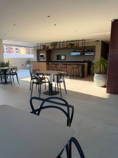 Apartamento alto padrão (novo) para alugar (primeiro aluguel) com 2 suítes, banheiro social, móveis fixos projetados, 1 vaga, lazer completo, rooftop com vista mar, 53m2 - R$ 5.300 (aluguel) + R$ 700 (condomínio) + R$ 300 (IPTU) - Mucuripe - Fortaleza/Ce