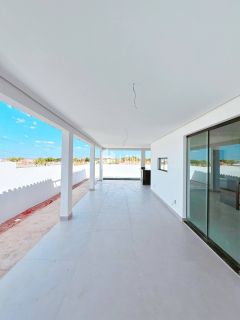 Casa com 3 suítes no Condomínio Village Cajueiro