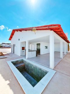 Casa com 3 suítes no Condomínio Village Cajueiro