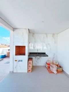 Casa com 3 suítes no Condomínio Village Cajueiro