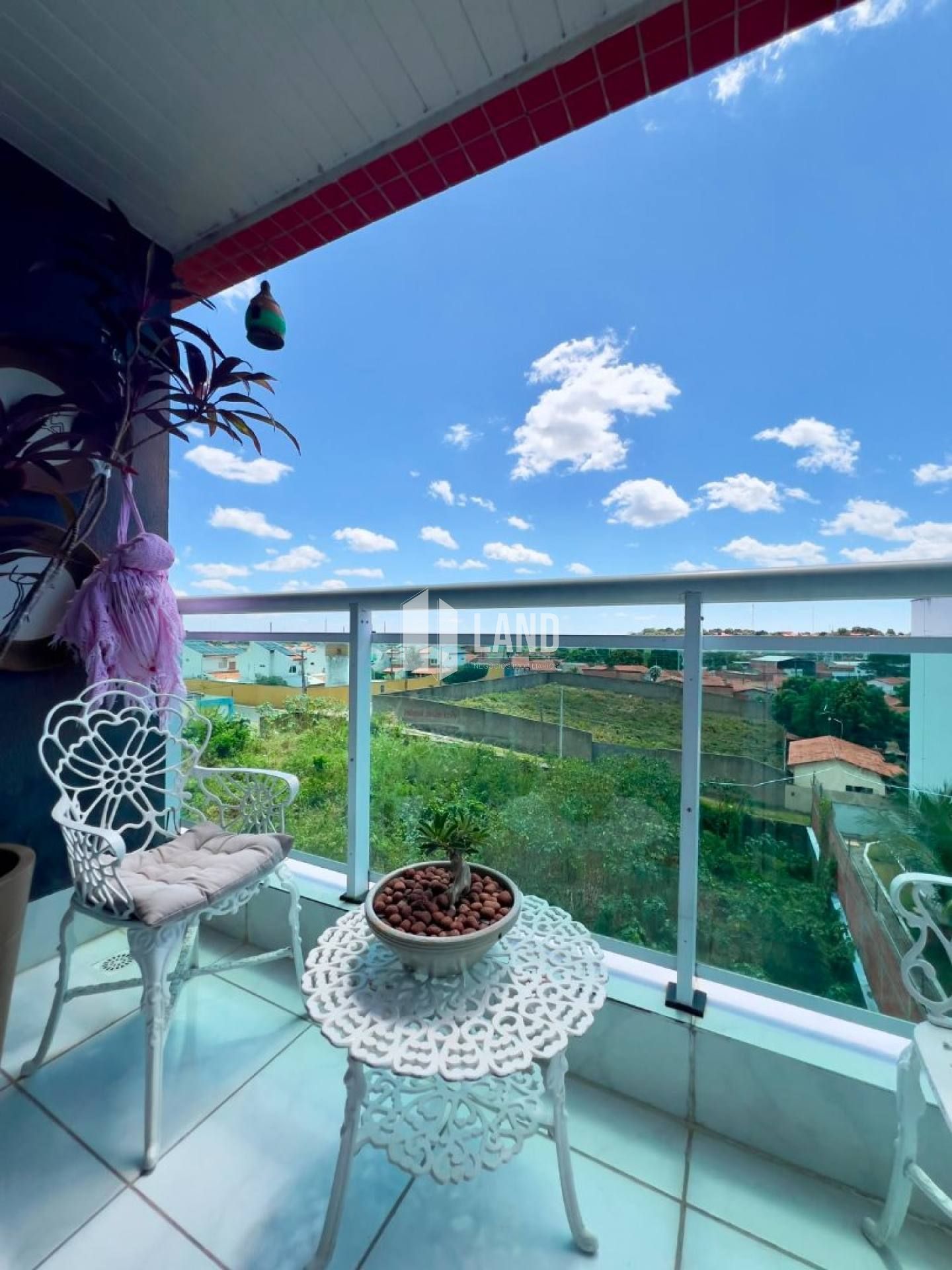 Apartamento de 3 quartos à venda no bairro Santa Lia