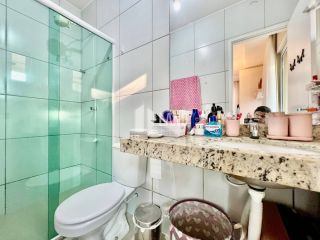 Casa no Condomínio Évora com 3 quartos 3 suítes no bairro Sapiranga em Fortaleza