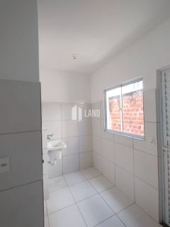 Vende-se casa de condomínio na zona norte
