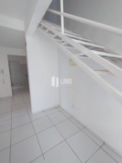 Vende-se casa de condomínio na zona norte
