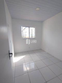 Vende-se casa de condomínio na zona norte
