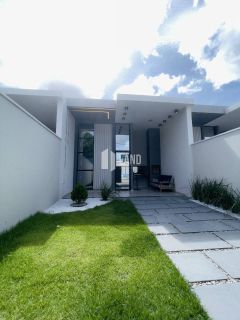 Casa de Condomínio com 3 quartos 3 suítes no bairro Guaribas em Eusébio