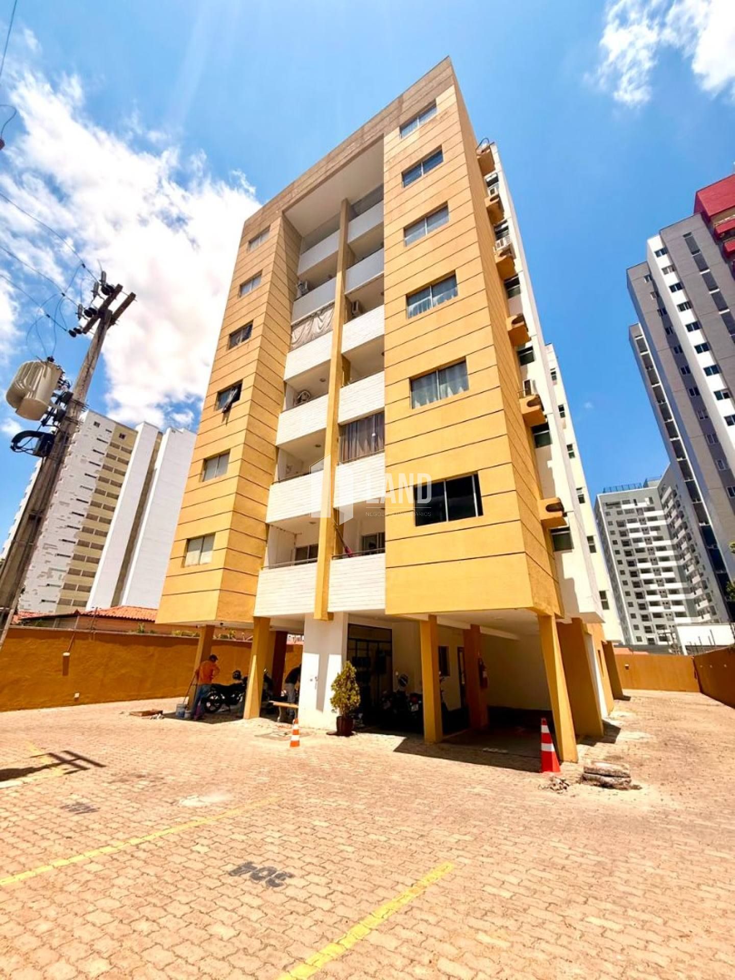 Apartamento de 60m² e 2 quartos à venda no Jóquei Clube