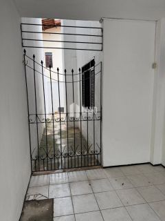 Casa de Condomínio com 5 quartos 4 suítes no bairro Engenheiro Luciano Cavalcante