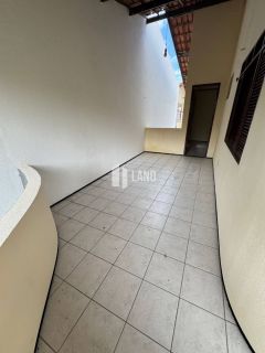Casa de Condomínio com 5 quartos 4 suítes no bairro Engenheiro Luciano Cavalcante