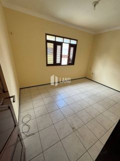 Casa de Condomínio com 5 quartos 4 suítes no bairro Engenheiro Luciano Cavalcante