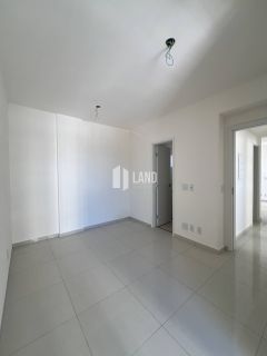 Apartamento novo com 3 quartos no Bairro Ilhotas