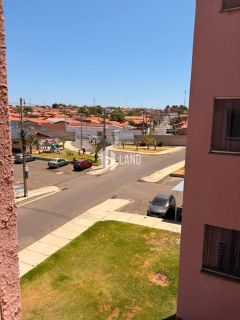 Vende-se apartamento no Dirceu