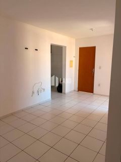 Vende-se apartamento no Dirceu