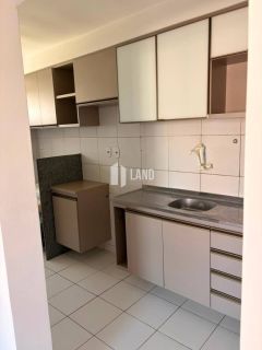Vende-se apartamento no Dirceu