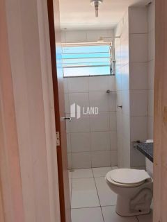 Vende-se apartamento no Dirceu