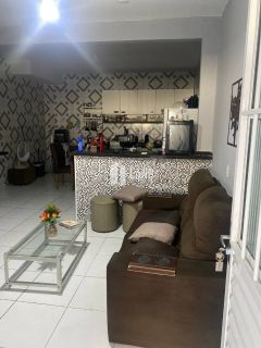 Casa na Parangaba Com 2 suítes - R$ 320.000,00