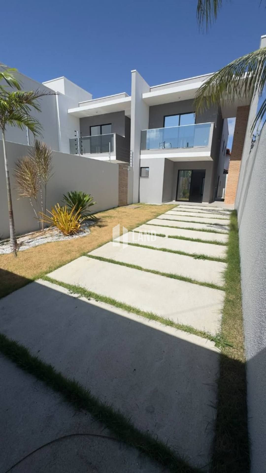 Casa com 3 quartos 3 suítes no bairro Edson Queiroz em Fortaleza