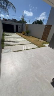 Casa com 3 quartos 3 suítes no bairro Edson Queiroz em Fortaleza