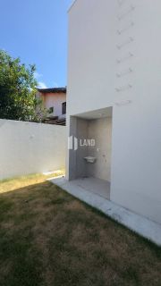 Casa com 3 quartos 3 suítes no bairro Edson Queiroz em Fortaleza