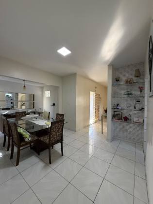 CASA À VENDA | SÃO CRISTÓVÃO – TERESINA/PI  R$ 650.000,00