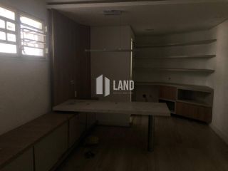 Casa Duplex para fins comerciais para vender no bairro Engenheiro Luciano Cavalcante, em frente ao Ministério Público e a UNIMED infantil, com 7 cômodos, 7 banheiros, 1 copa, 6 vagas - 134m² (área construída) - 230m² (terreno) - R$ 735.000 - Fortaleza/CE