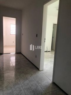 Casa Duplex para fins comerciais para vender no bairro Engenheiro Luciano Cavalcante, em frente ao Ministério Público e a UNIMED infantil, com 7 cômodos, 7 banheiros, 1 copa, 6 vagas - 134m² (área construída) - 230m² (terreno) - R$ 735.000 - Fortaleza/CE