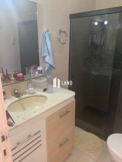 Casa Comercial por R$ 990.000,00